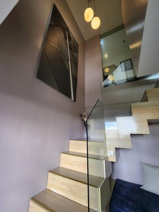 Enjoy Bgc Sunset And Golf Course View 2 Bedroom Loft With 100Mbps Internet Connection Manila Eksteriør bilde