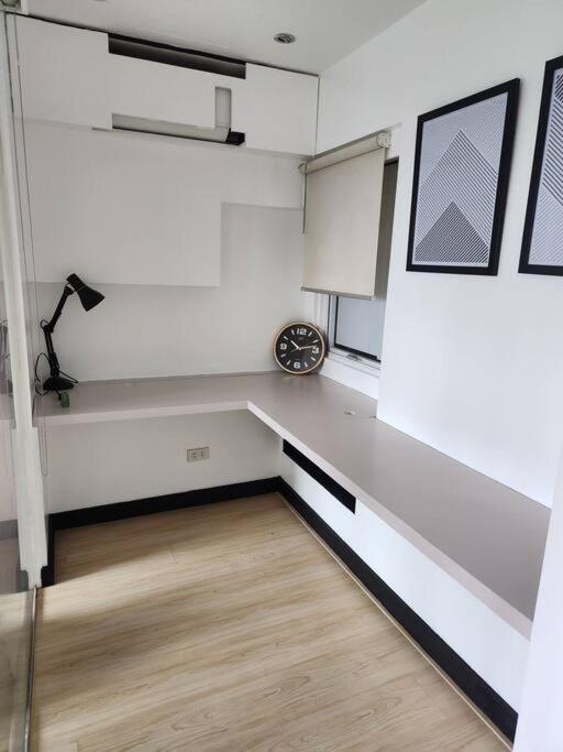Enjoy Bgc Sunset And Golf Course View 2 Bedroom Loft With 100Mbps Internet Connection Manila Eksteriør bilde